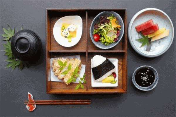 魚之鮨料理 匠心餐飲管理的藝術與實踐